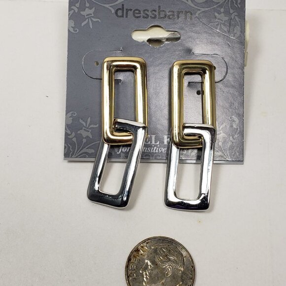 Elegant Gold and Silver Geometric Earrings - Picture 7 of 7